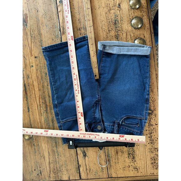 Croft & Barrow Womens Blue Bermuda 4 Shorts cuffed button zipper cotton - Picture 8 of 8